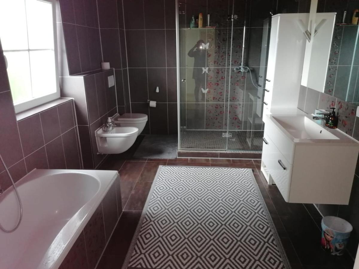 Grosses 4 Zimmer Apartment Naehe Messe Ανόβερο Εξωτερικό φωτογραφία